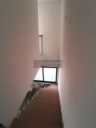 Imagem 13 de 23 de Glória - Sobrado Alto Padrão , Com Excelente Acabamento, Garagem Individual Para 2 Carros , Amplo Terreno Nos Fundos - 146 - 69542124