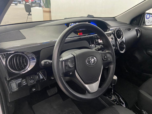 Imagem 10 de 13 de Toyota Etios X Sedan 1.5 Flex 16v 4p Aut.