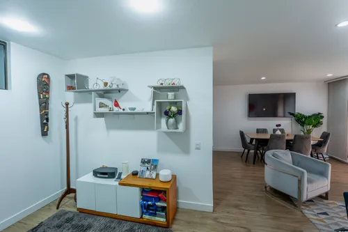 Apartamento En Venta En Rafael Núñez. Cod V100309