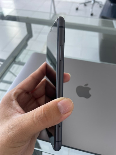 Apple iPhone 11 (64 Gb) - Negro *unico Dueño 100% Estetica* (Usado)