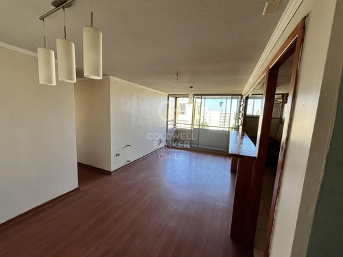 Departamento Amplio, Acogedor Y Muy Seguro - Oportunidad
