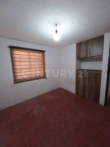 Se Renta Casa En Joaquín Fernánez, Guadalajara