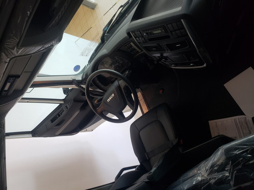 Imagen 13 de 15 de Iveco Hi Way 440cv 6x2 Dp