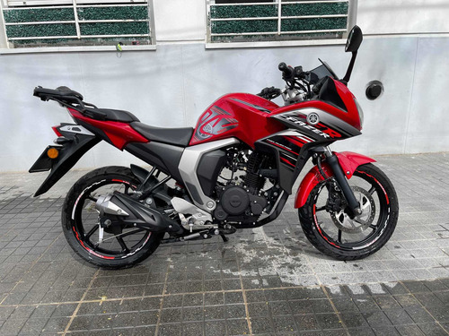 Imagen 2 de 6 de Yamaha Fazer 2.0 Fi