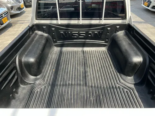 Nissan Frontier D22 NP300