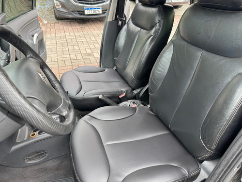 Citroën C3 1.4 8v Exclusive Flex 5p