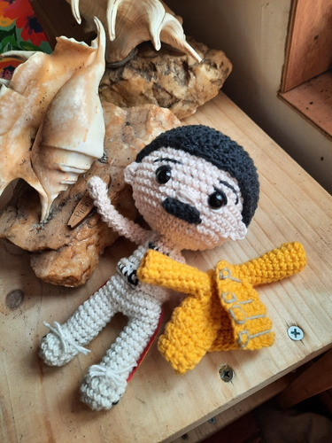 Freddie Mercury Amigurumi Hecho A Mano