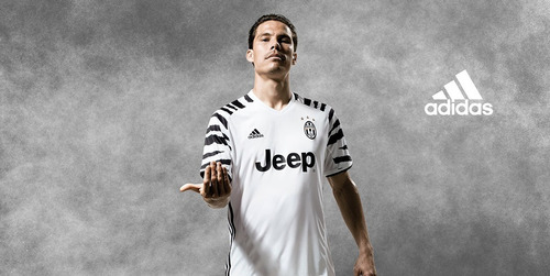 Camiseta Juventus adidas 2016 2017 Dani Alves 