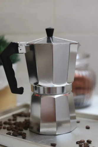 Imagen 2 de 2 de Cafetera Aluminio Espresso Metal 430 Ml