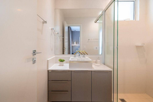Imagem 22 de 30 de Excelente Apartamento 3 Dormitórios Com Suíte À 50mts Shopping Curitiba - Ap0359
