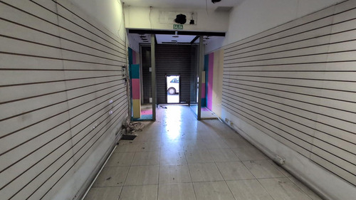 Local En Alquiler Av. Rivadavia 7000