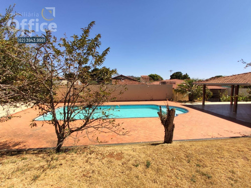 Imagem 11 de 30 de Excelente Casa No Anápolis City De 3 Terrenos - Piscina - Quintal Grande E Gramado - 4 Suítes - 1338 M² - Ca0372
