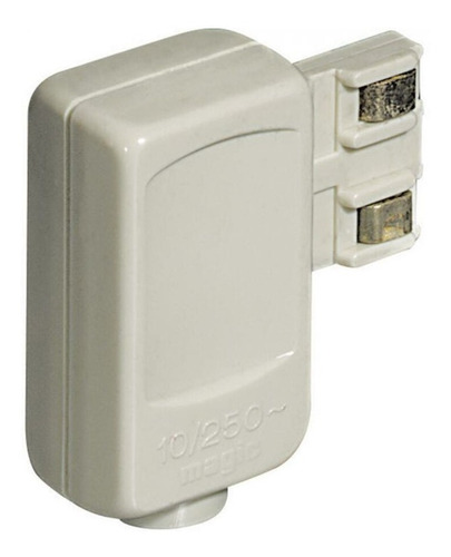 Enchufe Bticino 2200nap Macho Seguridad Magic 2p+t 10a