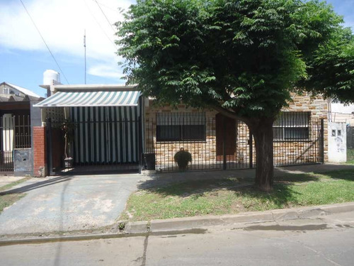 Imagen 1 de 13 de Casa En Venta En Ituzaingo Norte