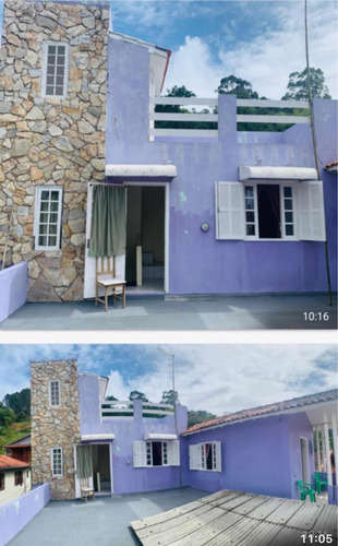 Casa Em Ribeirão Pequeno, Laguna, Com Dois Quartos.