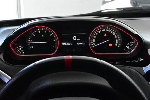 Imagen 10 de 16 de Peugeot 208 1.6 Gt Thp 2018 - Car Cash