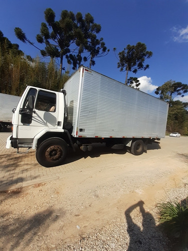 Imagem 9 de 12 de Ford Cargo 1421 Bau 1421