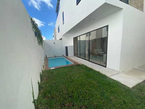 Imagen 3 de 21 de Casa En Venta En Residencial Aqua, Cancun