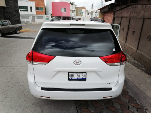 Imagen 6 de 14 de Toyota Sienna 2014 3.5 Le V6/ At