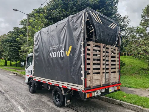 Chevrolet Nhr Estacas 2771 Cc Diésel M/t 2014