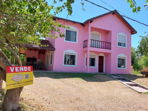 Venta. Casa En Santa Ana. Colonia