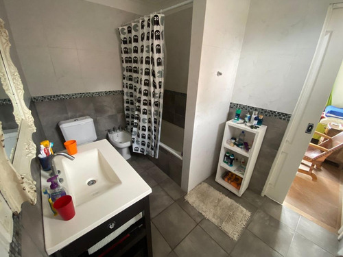 Imagen 29 de 30 de Venta Con Renta | Casa De Dos Plantas | Lote Interno | Cul De Sac - Santa Teresa, Villanueva