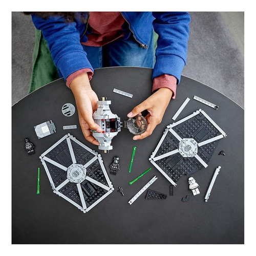 Imagen 4 de 6 de Set de construcción Lego Star Wars Imperial TIE Fighter 432 piezas en caja