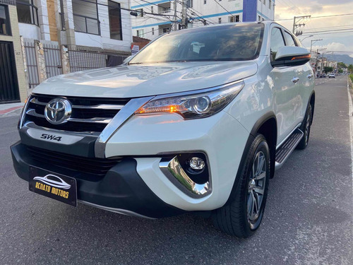 Toyota Sw4 2020 2.8 Tdi Srx 7l 4x4 Aut. 5p