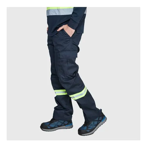 Pantalón De Trabajo Cargo Con Reflectivo. 
