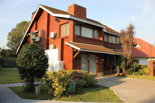 Casa  En Venta, Barrio San Miguel De Ghiso, Bella Vista, San Miguel, Zona Norte