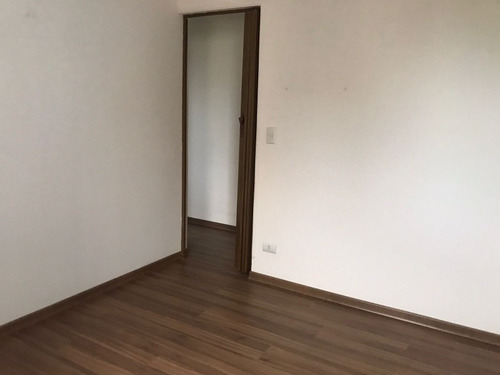 Imagem 18 de 26 de Apartamento Padrão Para Venda No Bairro Santa Terezinha, 2 Dorm, 1 Vagas, 55 M² - 5583