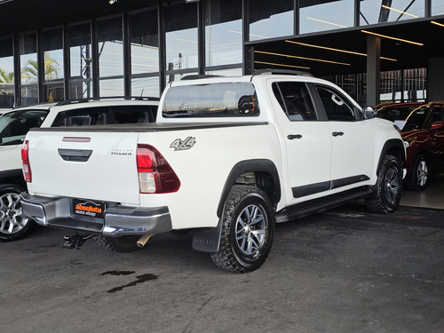 Toyota Hilux 2.8 STD 4X4 CD 16V DIESEL 4P MANUAL