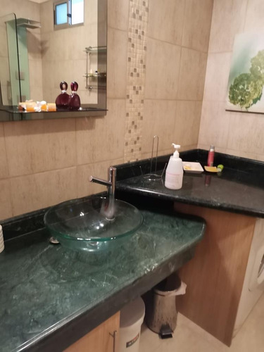 Imagen 13 de 23 de Fina Y Reciclada Oficina O Vivienda Sobre Av. Libertador