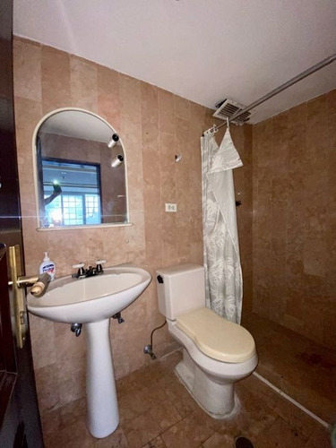Imagen 10 de 15 de Se Vende Casa En El Rosal Uso Comercial