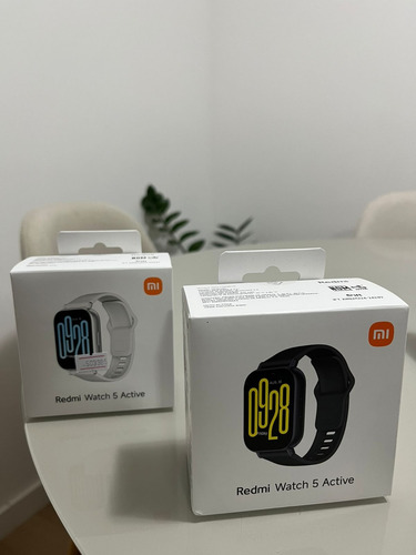 Relógio Smartwatch Xiaomi Watch 5 Active M2351w1 2 Lcd Gps Prateado Prateado