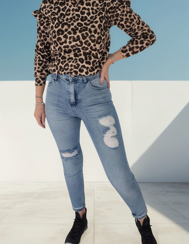 Jean Mom Semi Elastizado