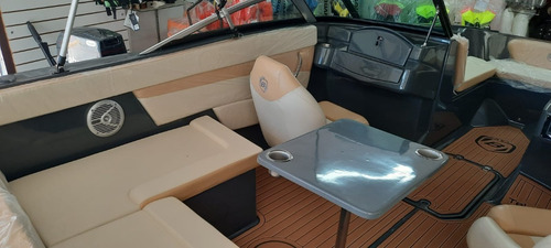 Imagen 9 de 9 de Lancha Bermuda Discovery 190 Mercury 200hp V6 4t 2023