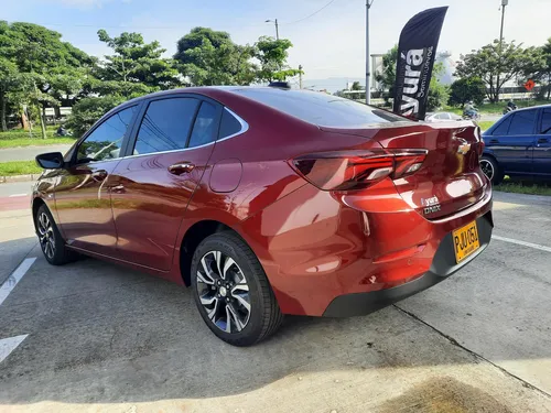 Chevrolet Onix 1.0T Premier Sedan At