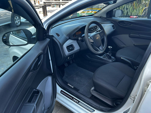 Chevrolet Onix 1.0 Joy 5p