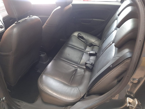 Fiat Punto 1.4 Attractive Flex 5p