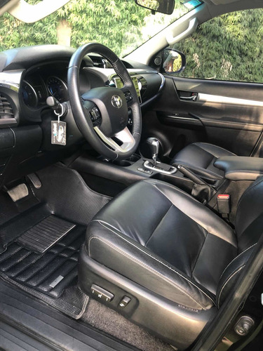 Toyota Hilux 2.8 Cd Srx 177cv 4x4 At 2017