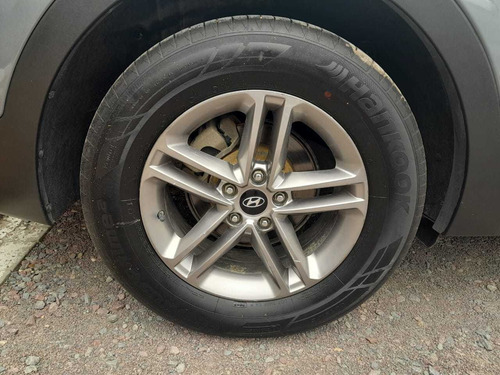 Imagen 19 de 20 de Hyundai Santa Fe 2.2 Crdi 7 As Pre At 2018 4wd