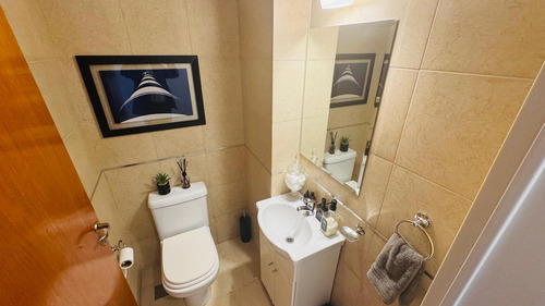 Venta Depto 3 Ambientes Semipiso 2 Balcones En Monte Castro