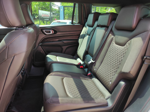 Jeep Commander 2.0 TD380 TURBO DIESEL OVERLAND AT9