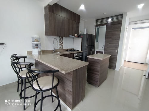 Imagen 2 de 14 de Apartamento En Venta Aqualina Green Girardot Sexto Piso