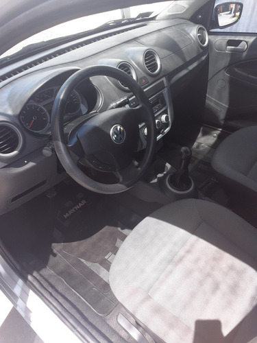Imagen 8 de 11 de Volkswagen Gol Trend 1.6 Pack Ii 2009