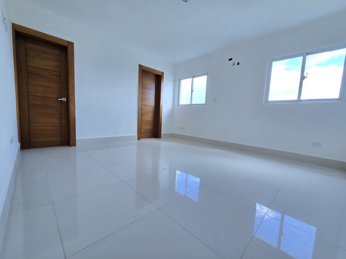 Se Alquila/ Renta Apartamento Moderno Piso Alto Con Vista