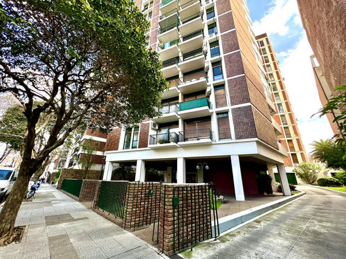 Luminoso Departamento En Venta, 4 Ambientes Con Balcón - Martínez