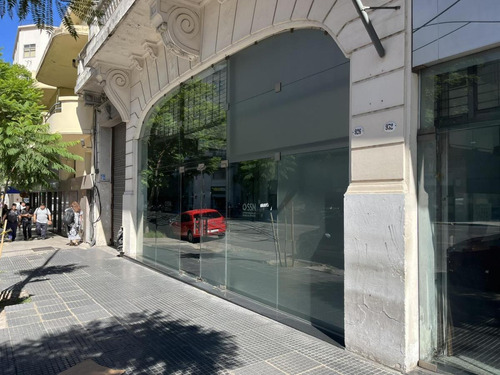 Alq - Local De 2.500m2 En 3 Plantas - Av. Belgrano 900
