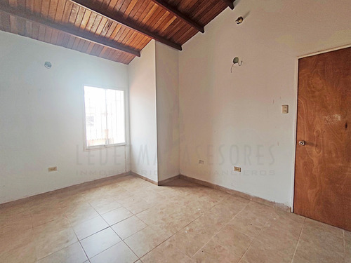 Imagen 7 de 11 de Ledezma Asesores Vende Townhouse En Res. Villa Linda, 70 Metros Av. República, Ciudad Bolívar - Venezuela